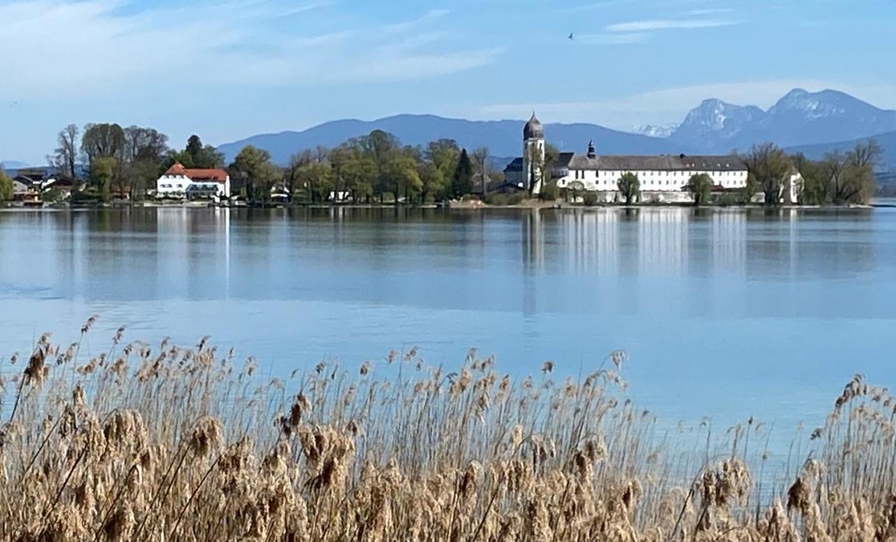 Zuhaeusl Am Chiemsee Appartements يبريتيبرون أم تشيمسي المظهر الخارجي الصورة