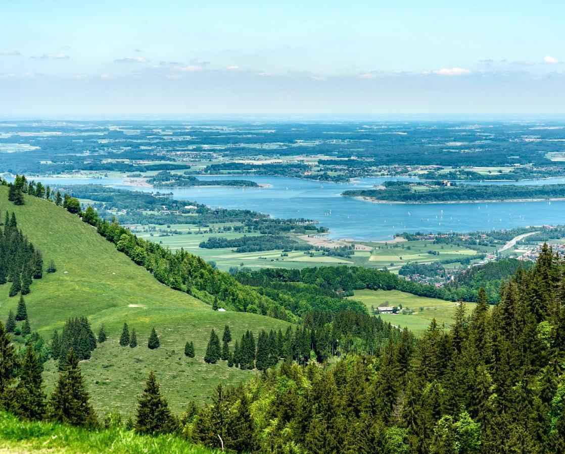 Zuhaeusl Am Chiemsee Appartements يبريتيبرون أم تشيمسي المظهر الخارجي الصورة